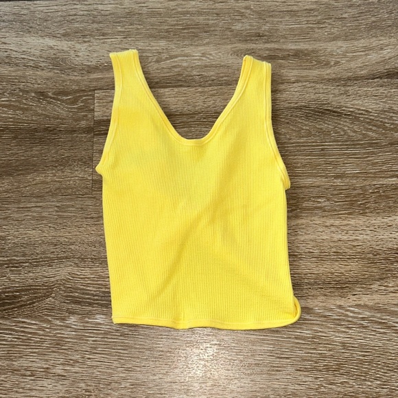 Urban Outfitters crop tank - Picture 2 of 5